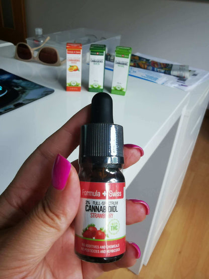 Óleo de CBD orgânico Formula Swiss em óleo de morango